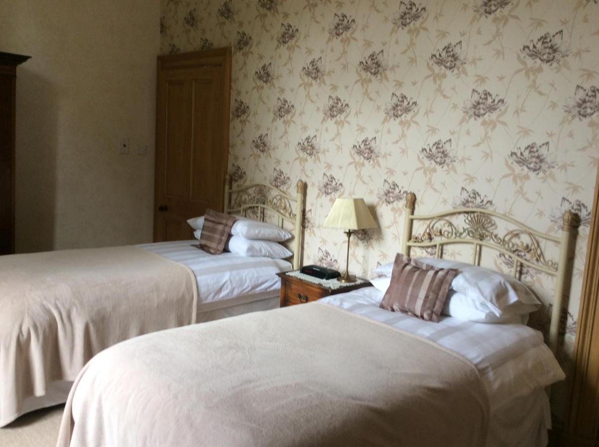 Old Bank House Bed & Breakfast Питърхед Екстериор снимка